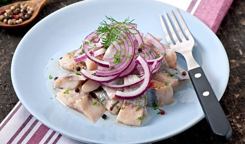 Śledź w oleju – przepis idealny