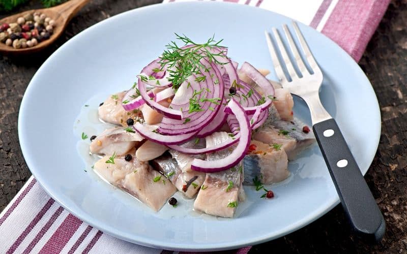 Śledź w oleju – przepis idealny